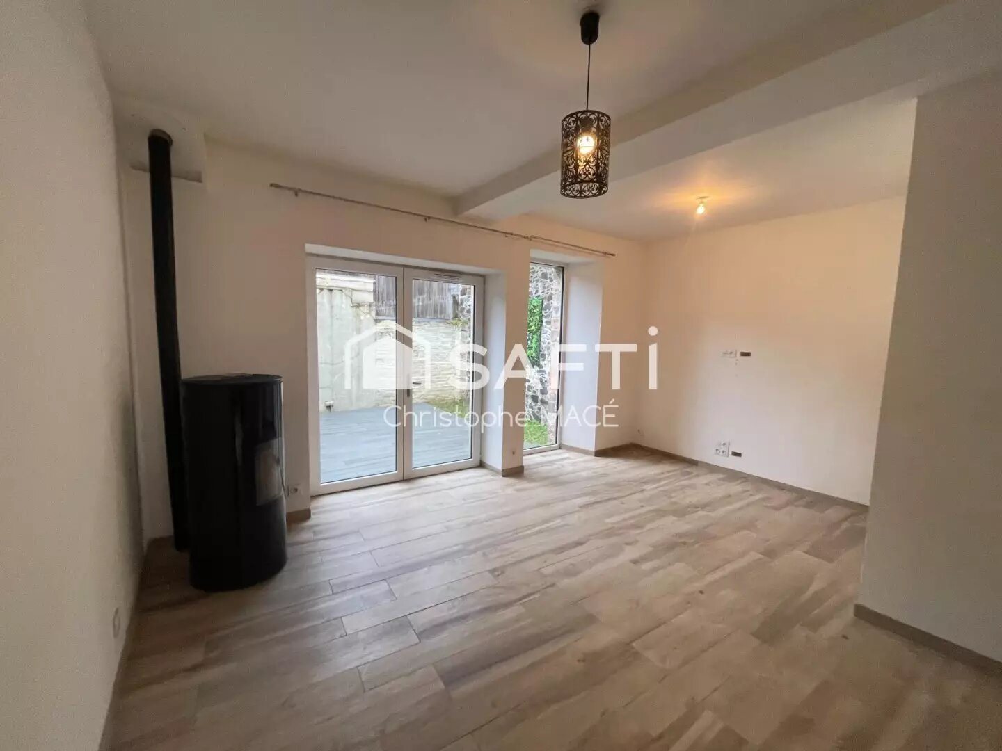 Maison à vendre, 108m², Quelaines-Saint-Gault