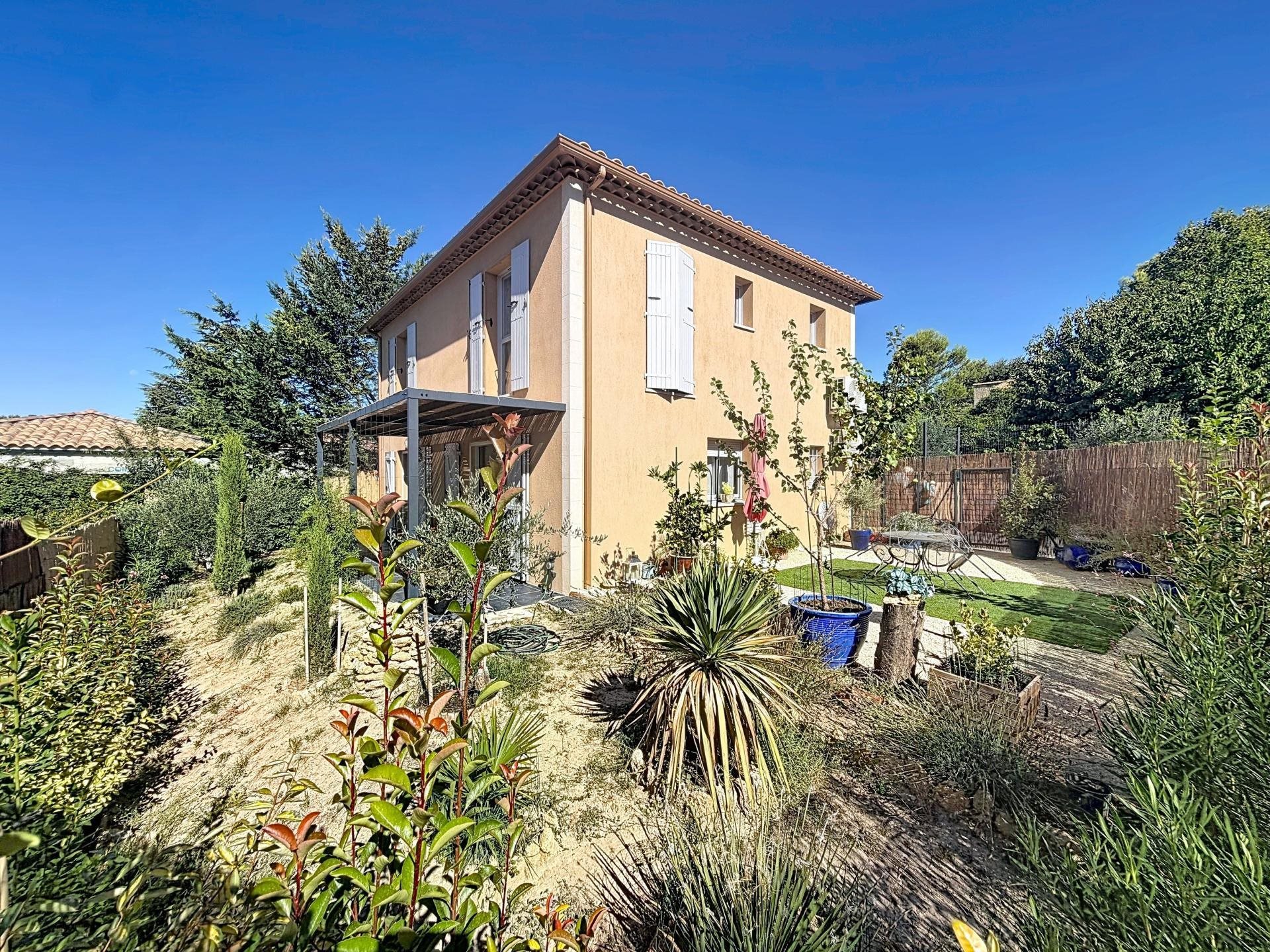 Maison à vendre, 121m², Saint-Cannat