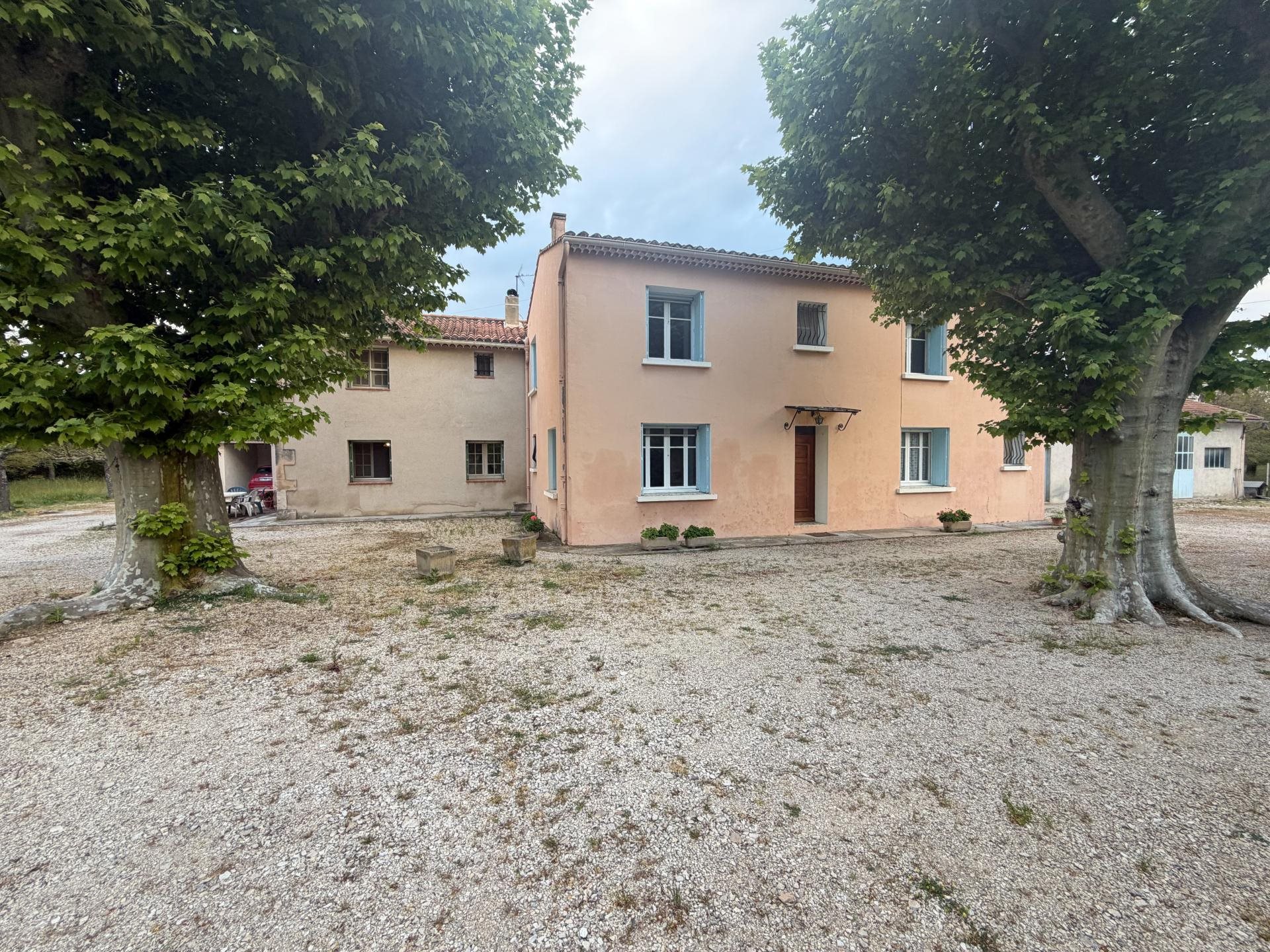 Maison à vendre, 240m², Alleins