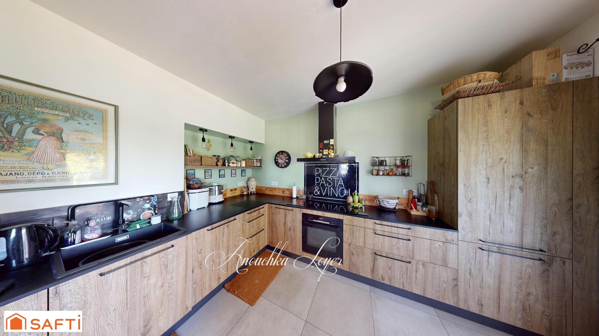 Maison à vendre, 113m², Montignac-Toupinerie