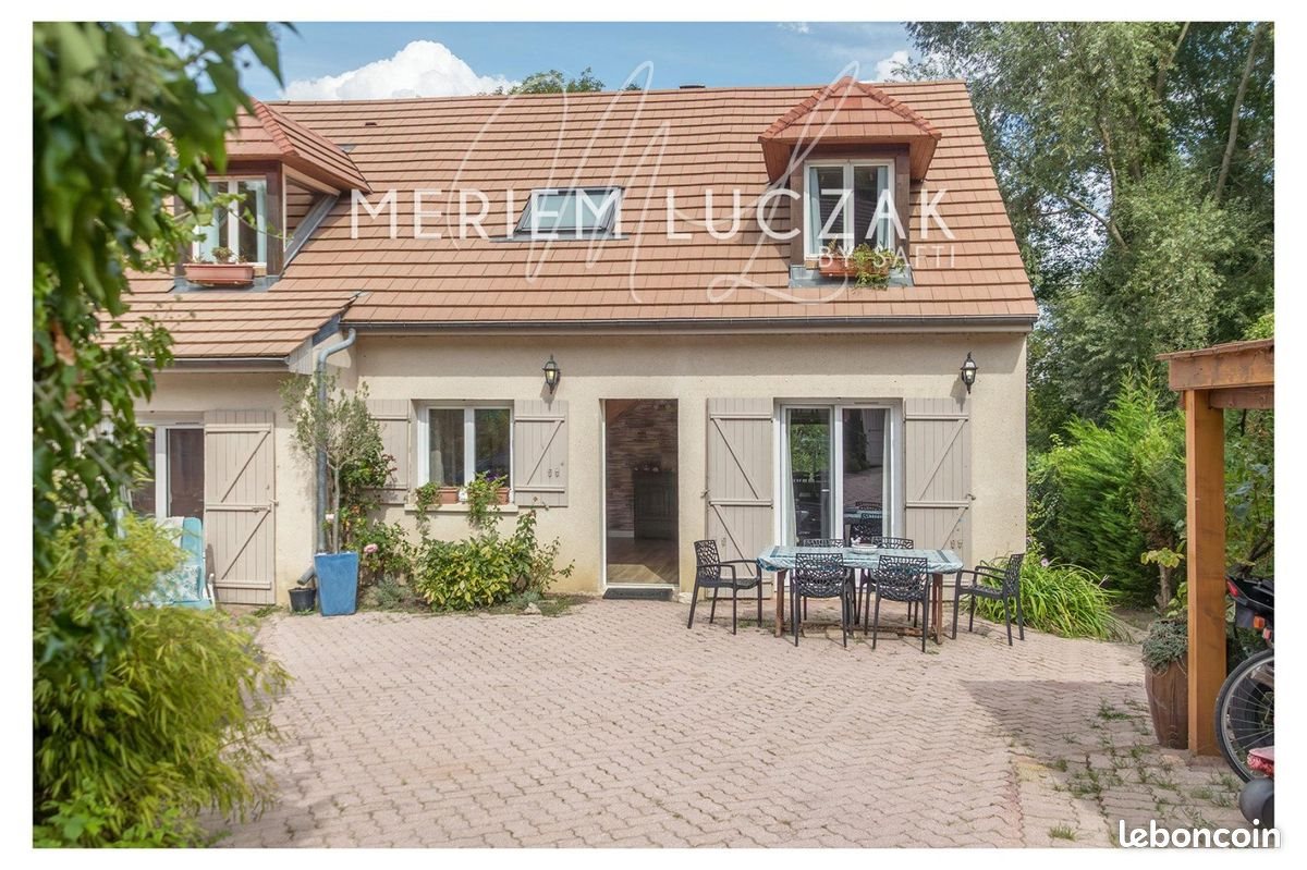 Maison à vendre, 222m², Orgeval