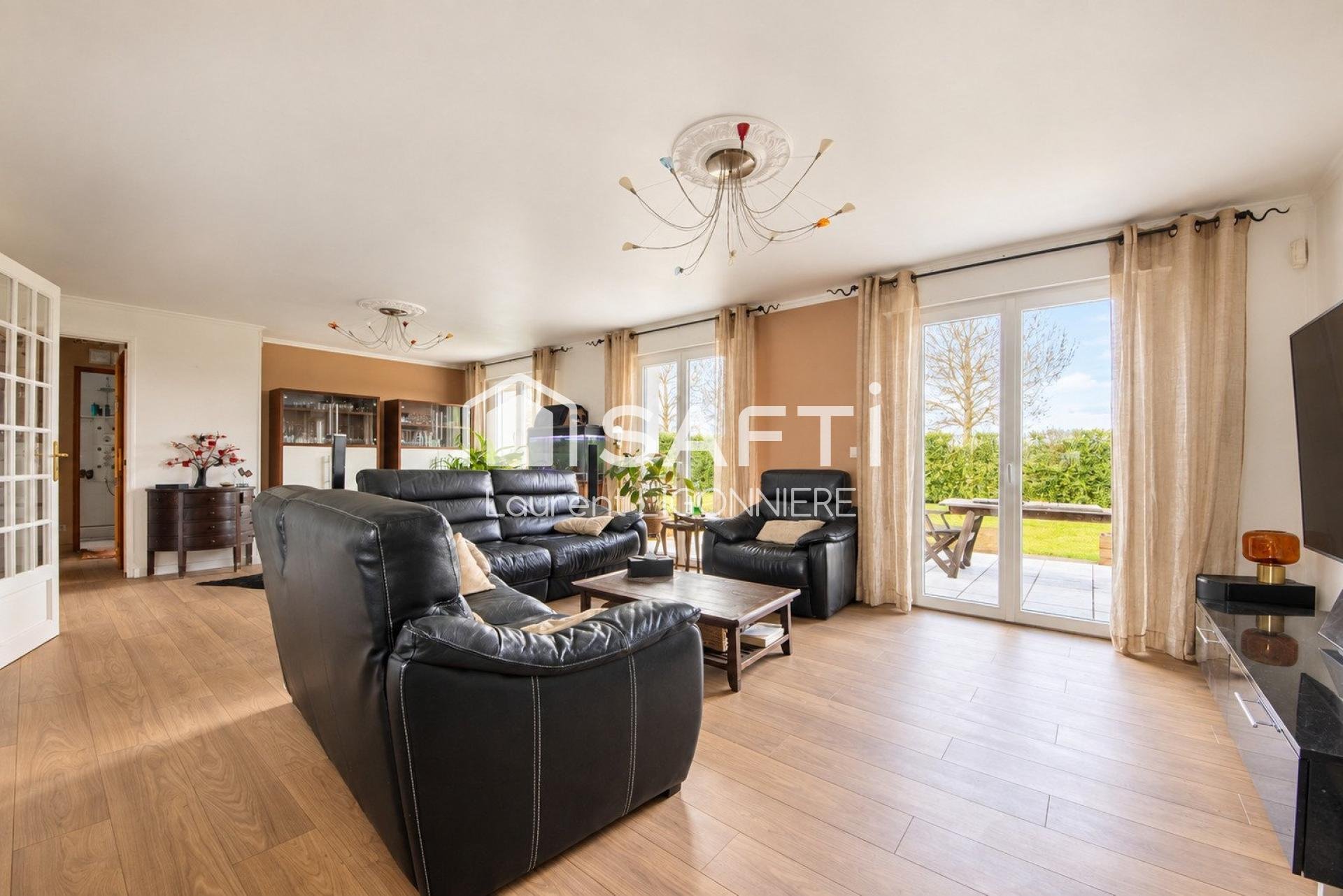 Maison à vendre, 187m², Santeny