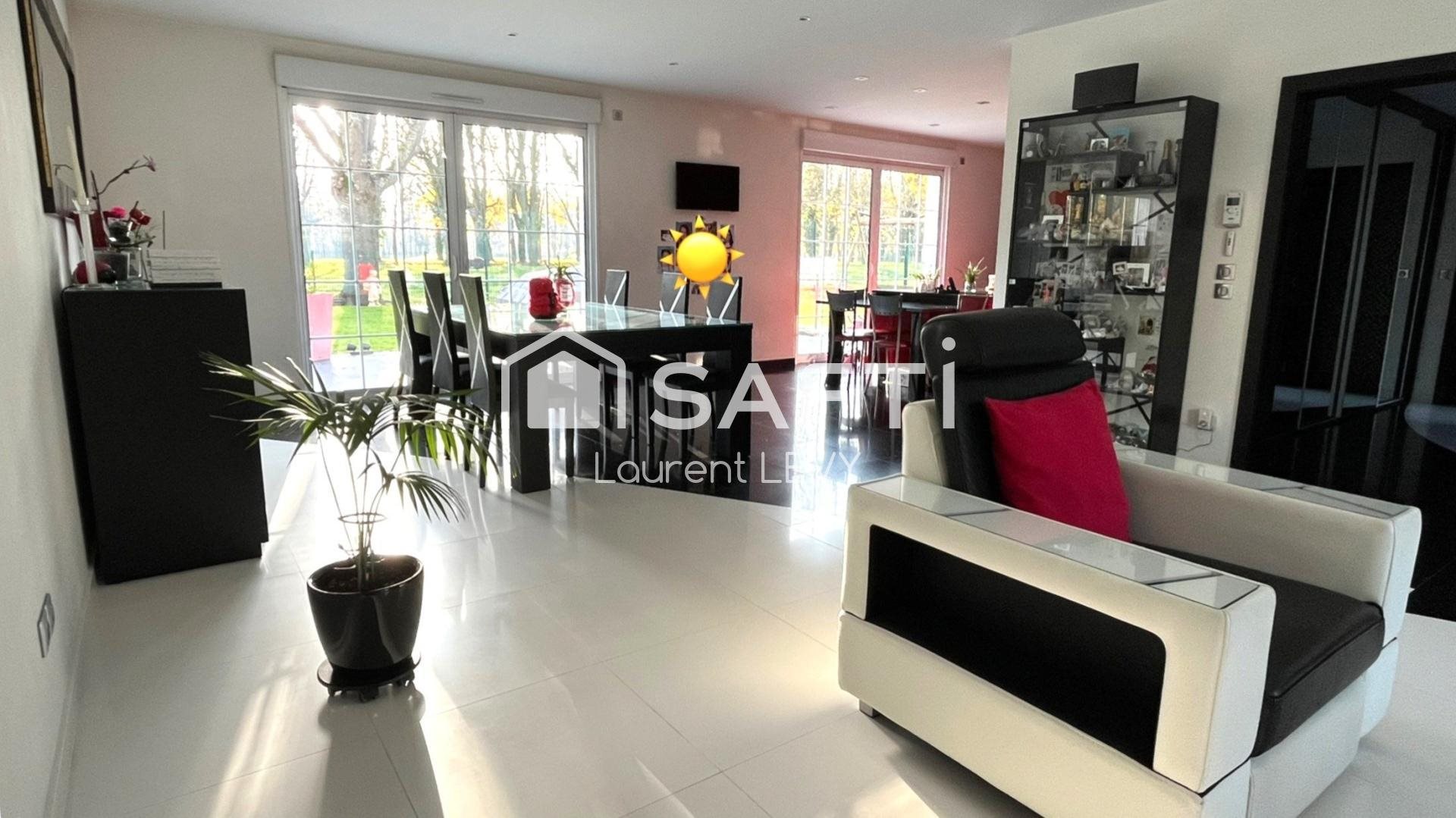 Maison à vendre, 340m², Ormesson-sur-Marne