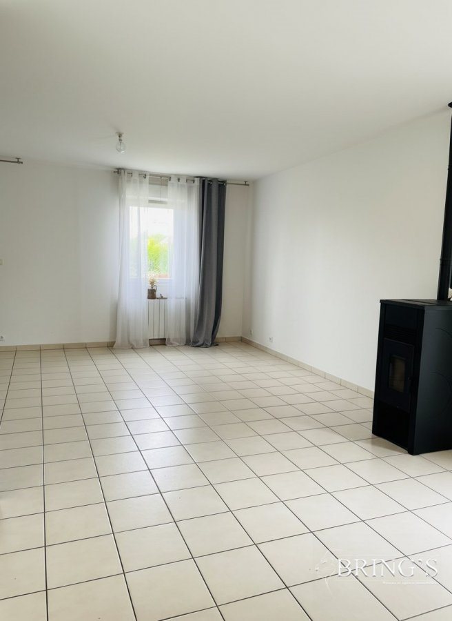 Maison à vendre, 82m², Neufchâtel-en-Saosnois