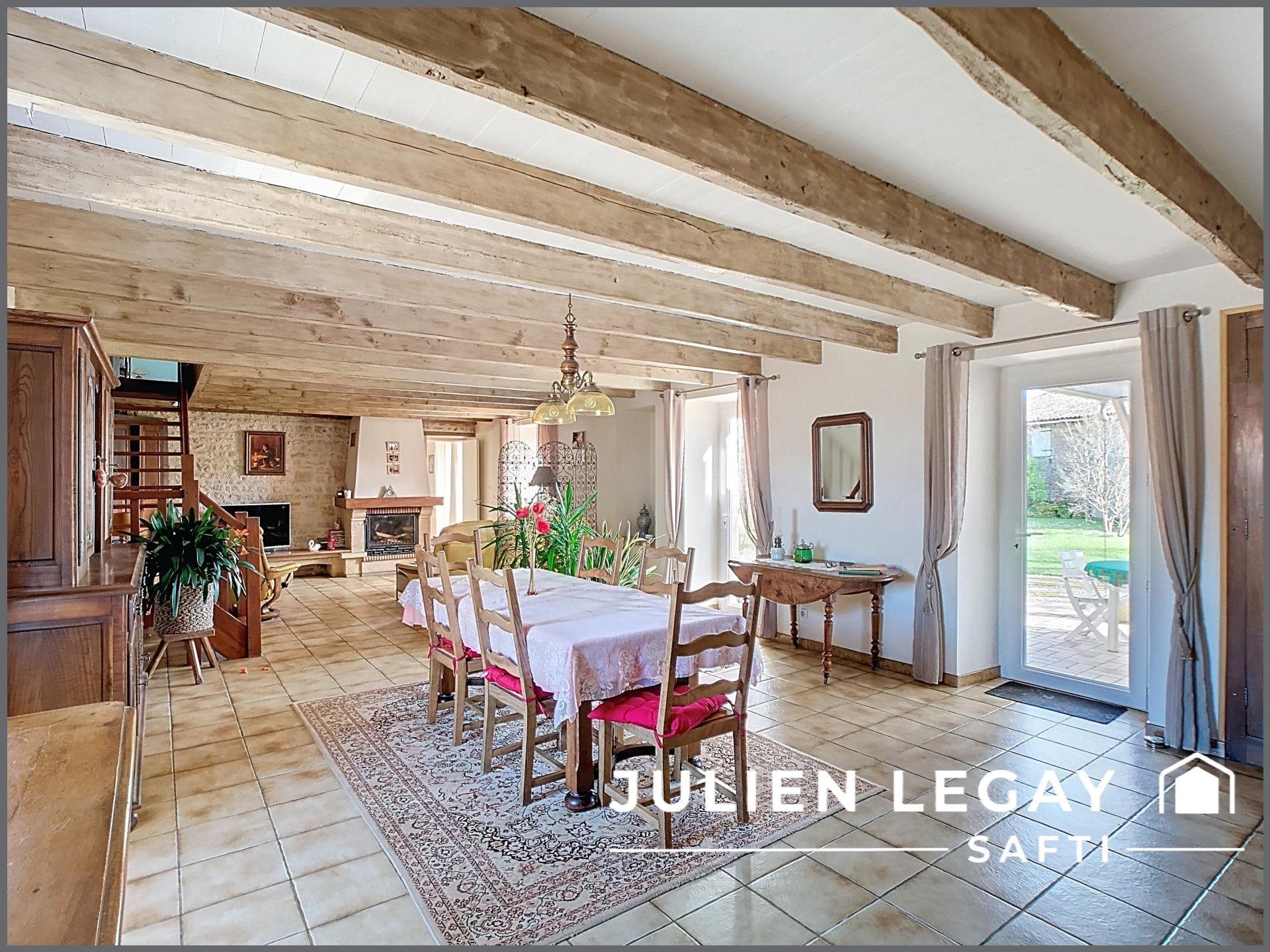 Maison à vendre, 176m², Saint-Martin-de-Saint-Maixent