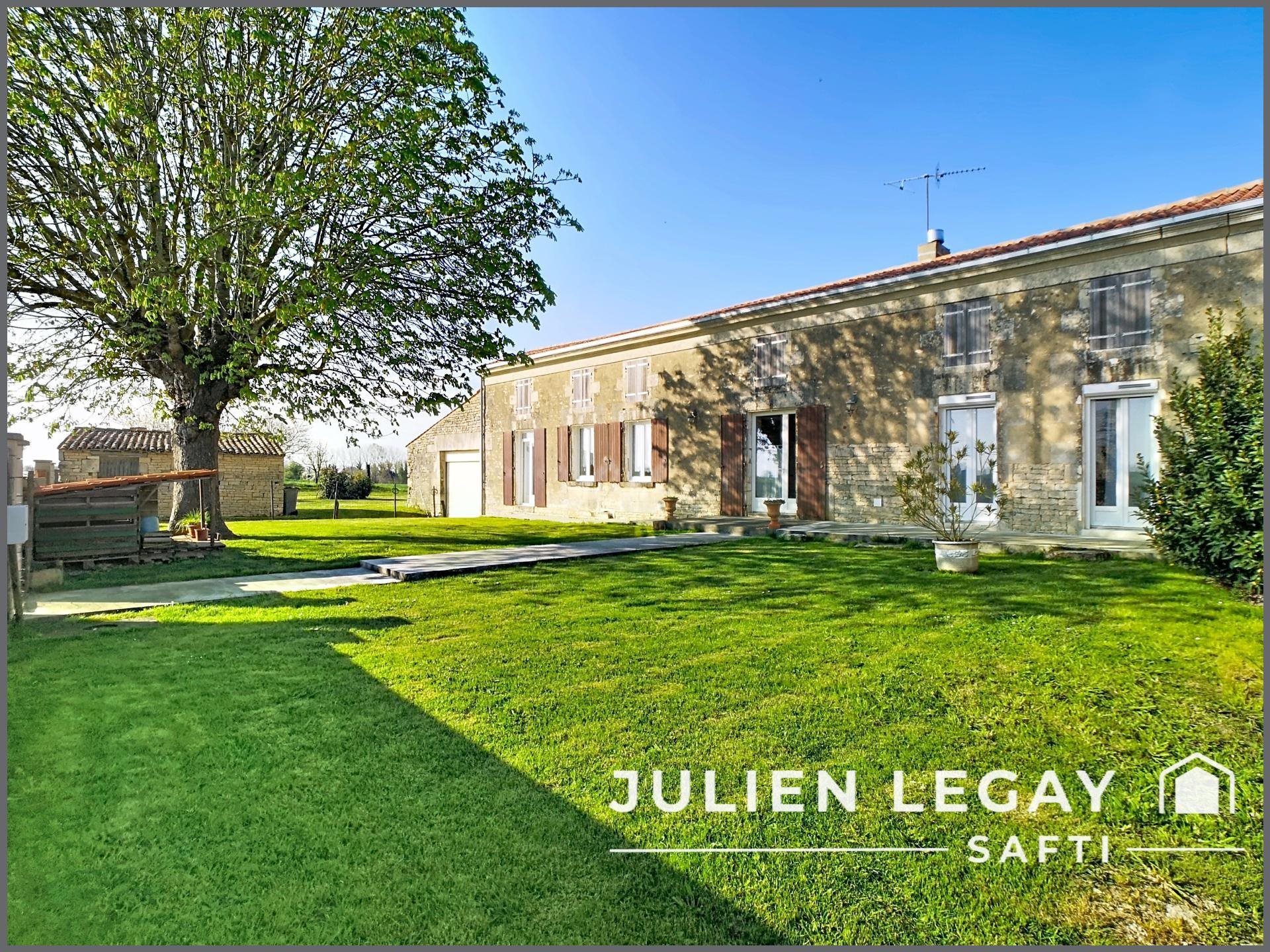 Maison à vendre, 177m², Mauzé-sur-le-Mignon