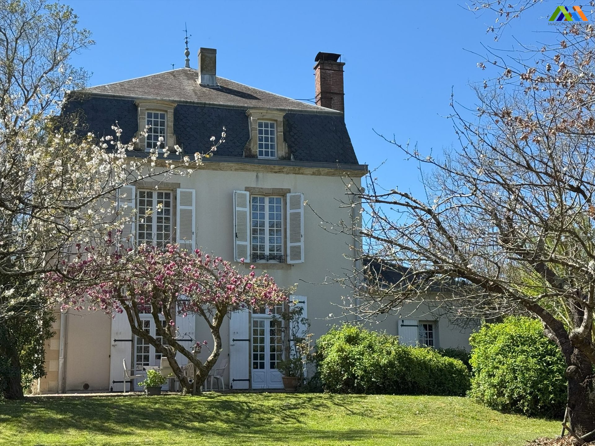 Maison à vendre, 303m², Villecomtal-sur-Arros