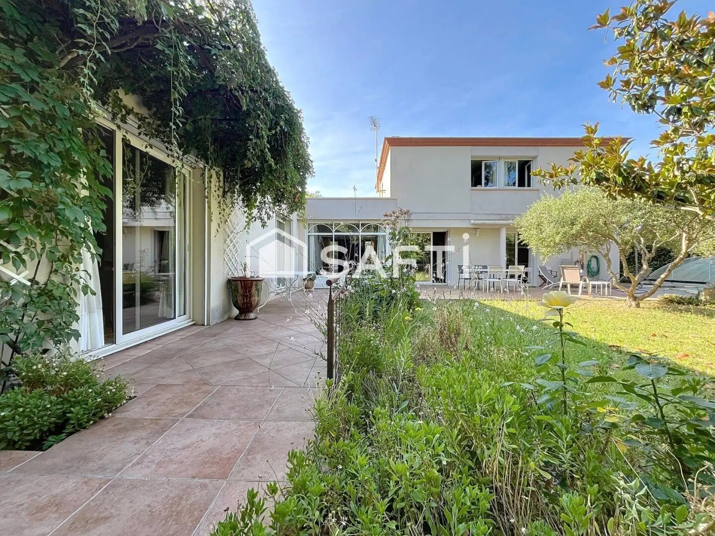 Maison à vendre, 209m², Saint-Félix-de-Lodez