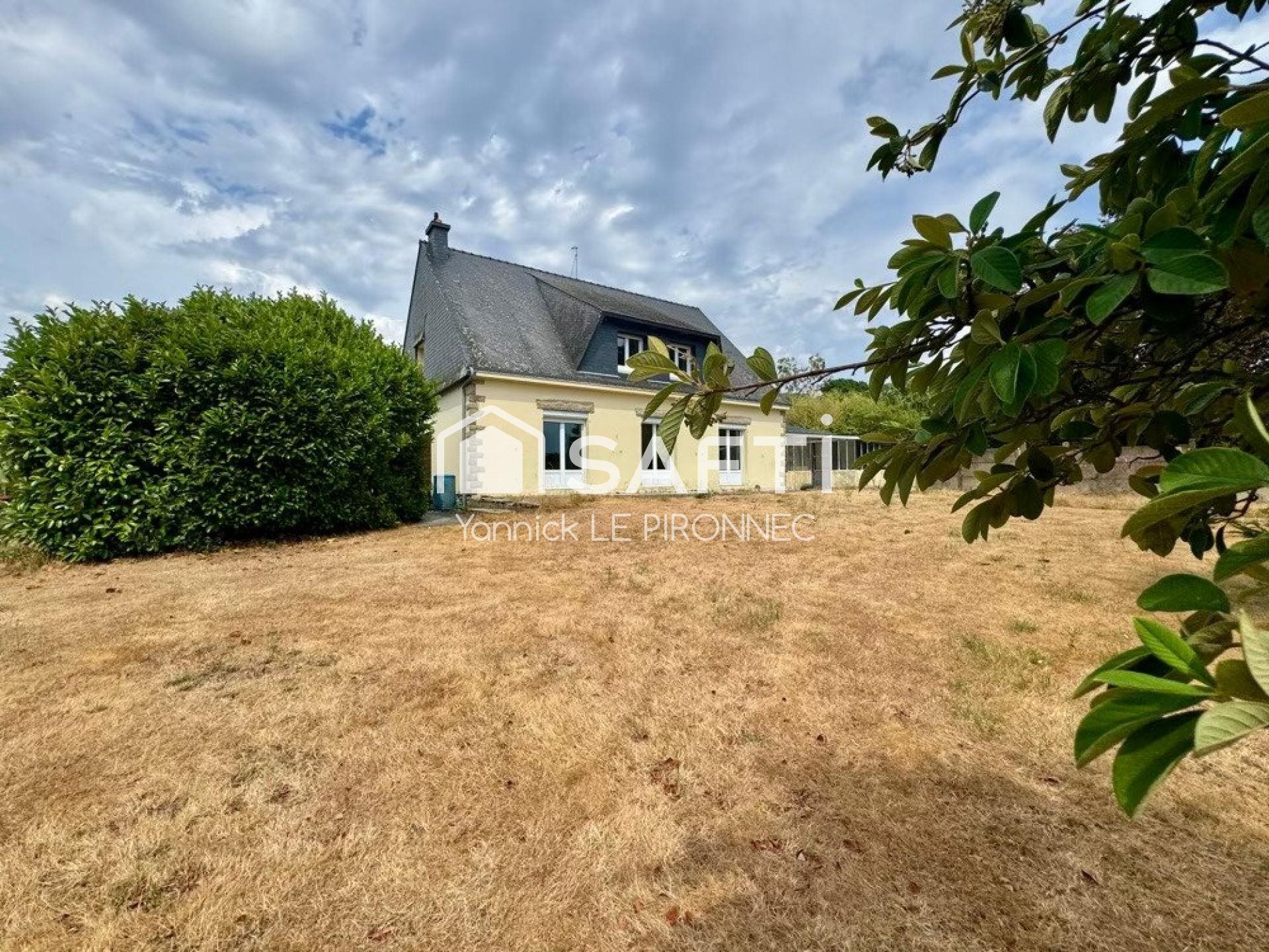 Maison à vendre, 159m², Ambon