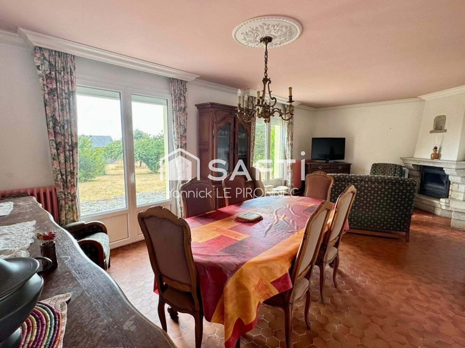 Maison à vendre, 159m², Ambon