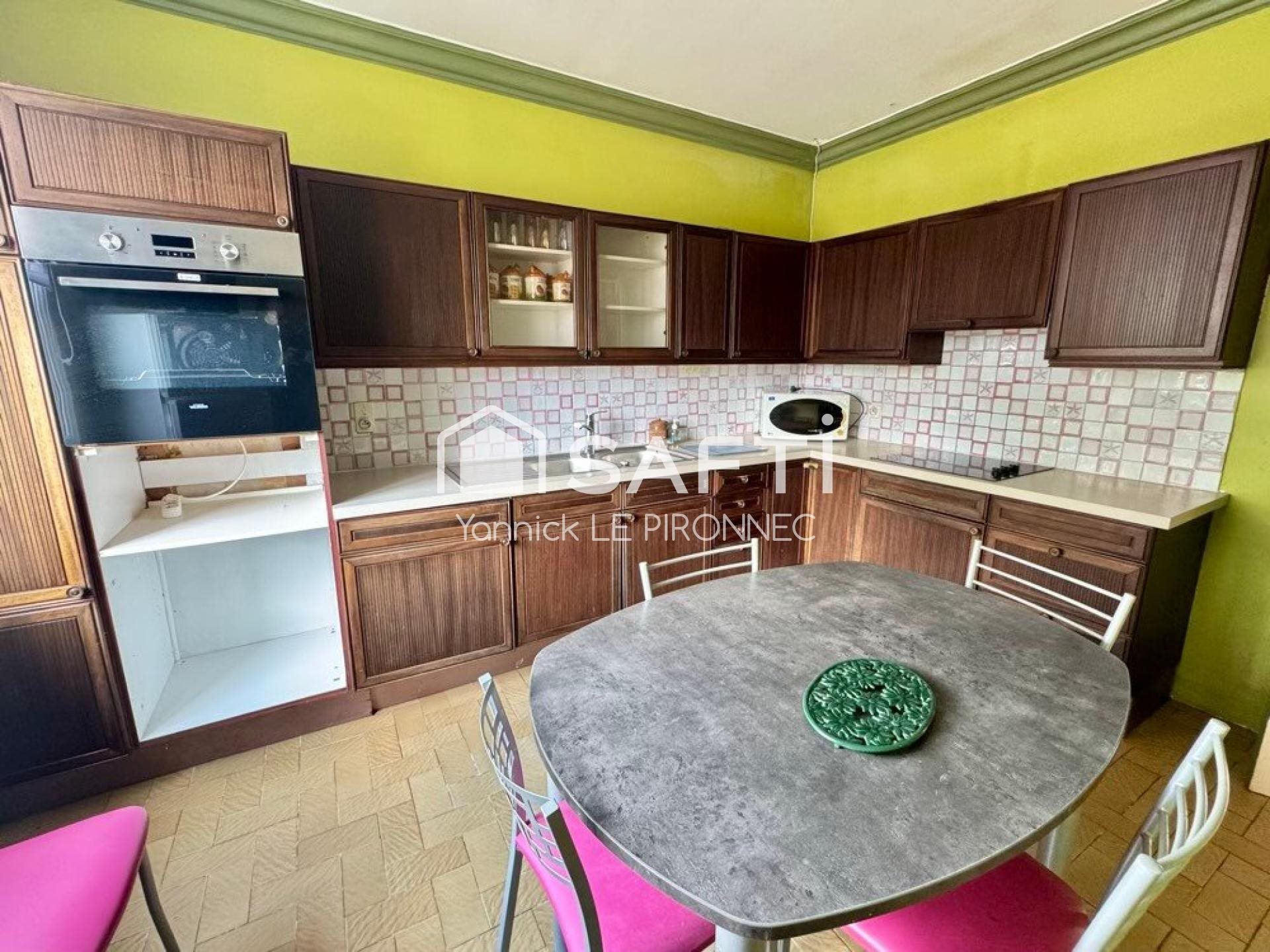 Maison à vendre, 159m², Ambon