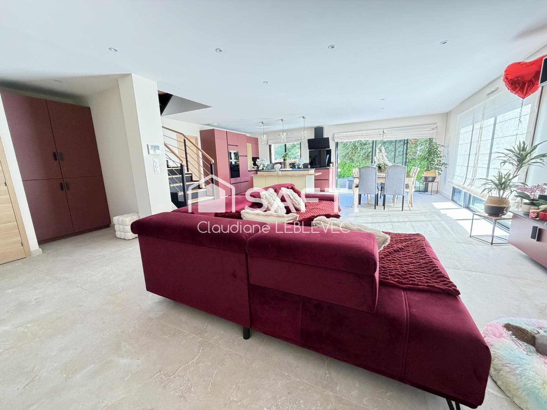 Maison à vendre, 146m², Plescop