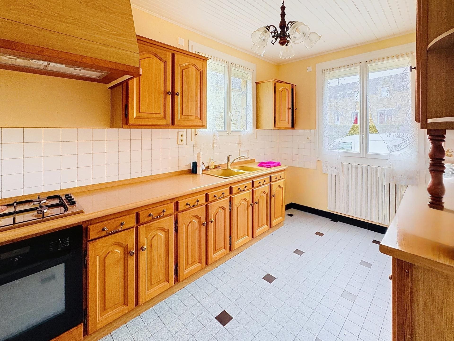 Maison à vendre, 146m², Ploemel