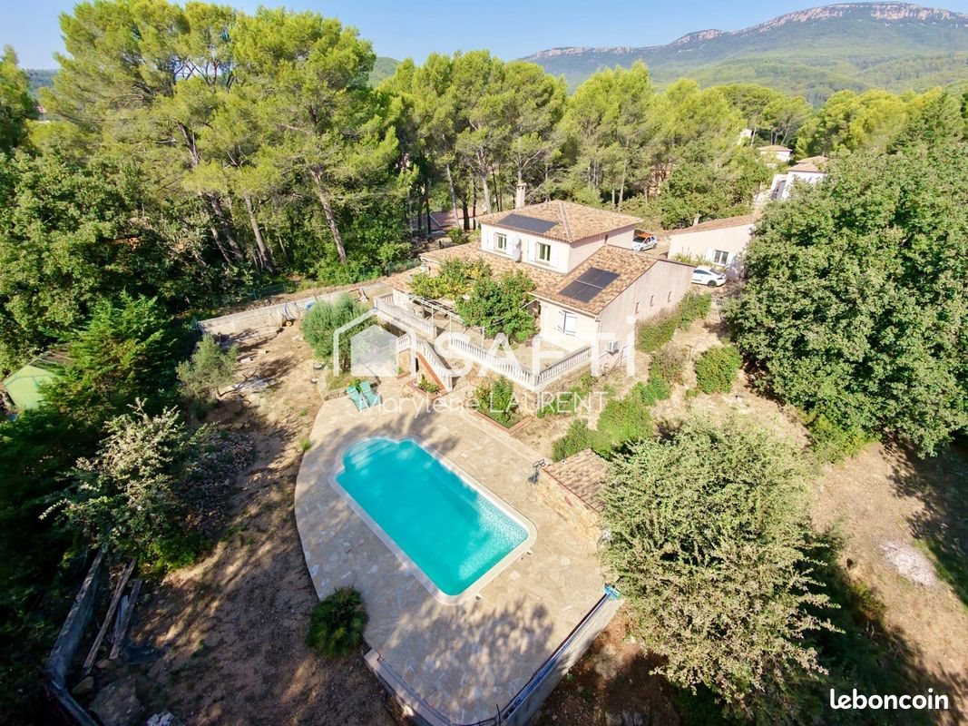 Maison à vendre, 125m², Cuers