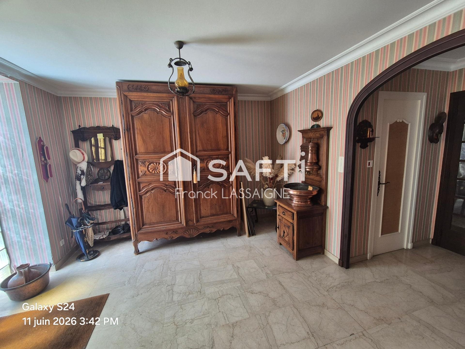 Maison à vendre, 213m², Tours-sur-Meymont