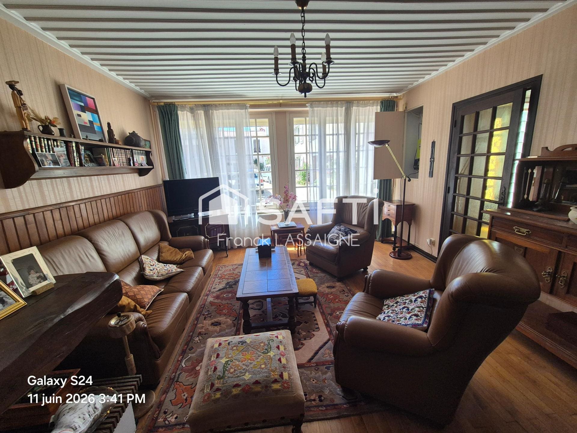 Maison à vendre, 213m², Tours-sur-Meymont
