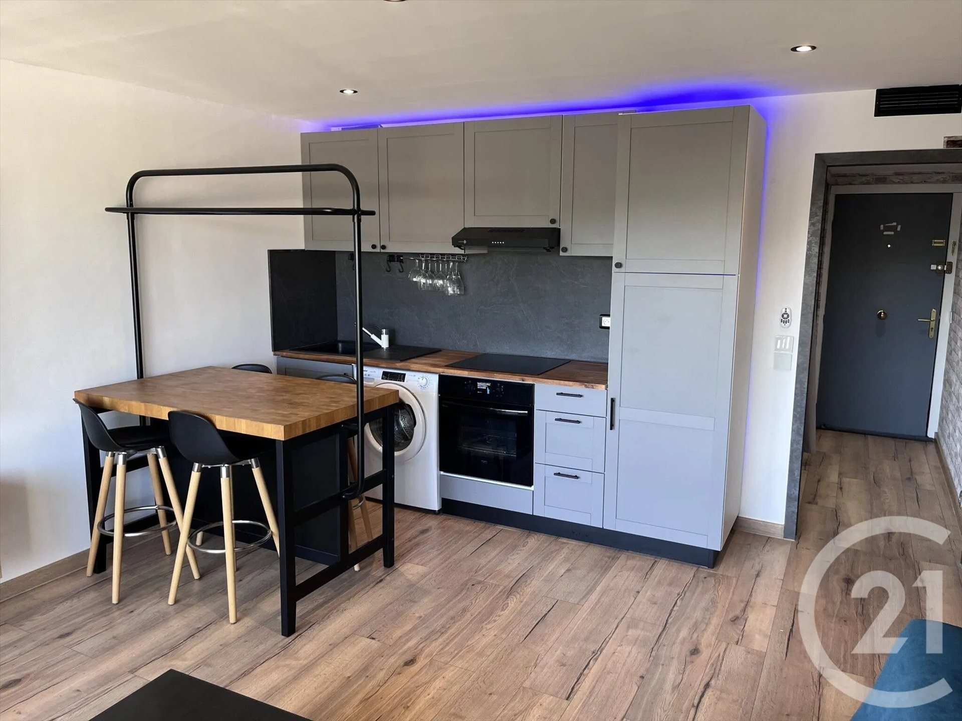 Appartement à louer, 26m², Aubagne