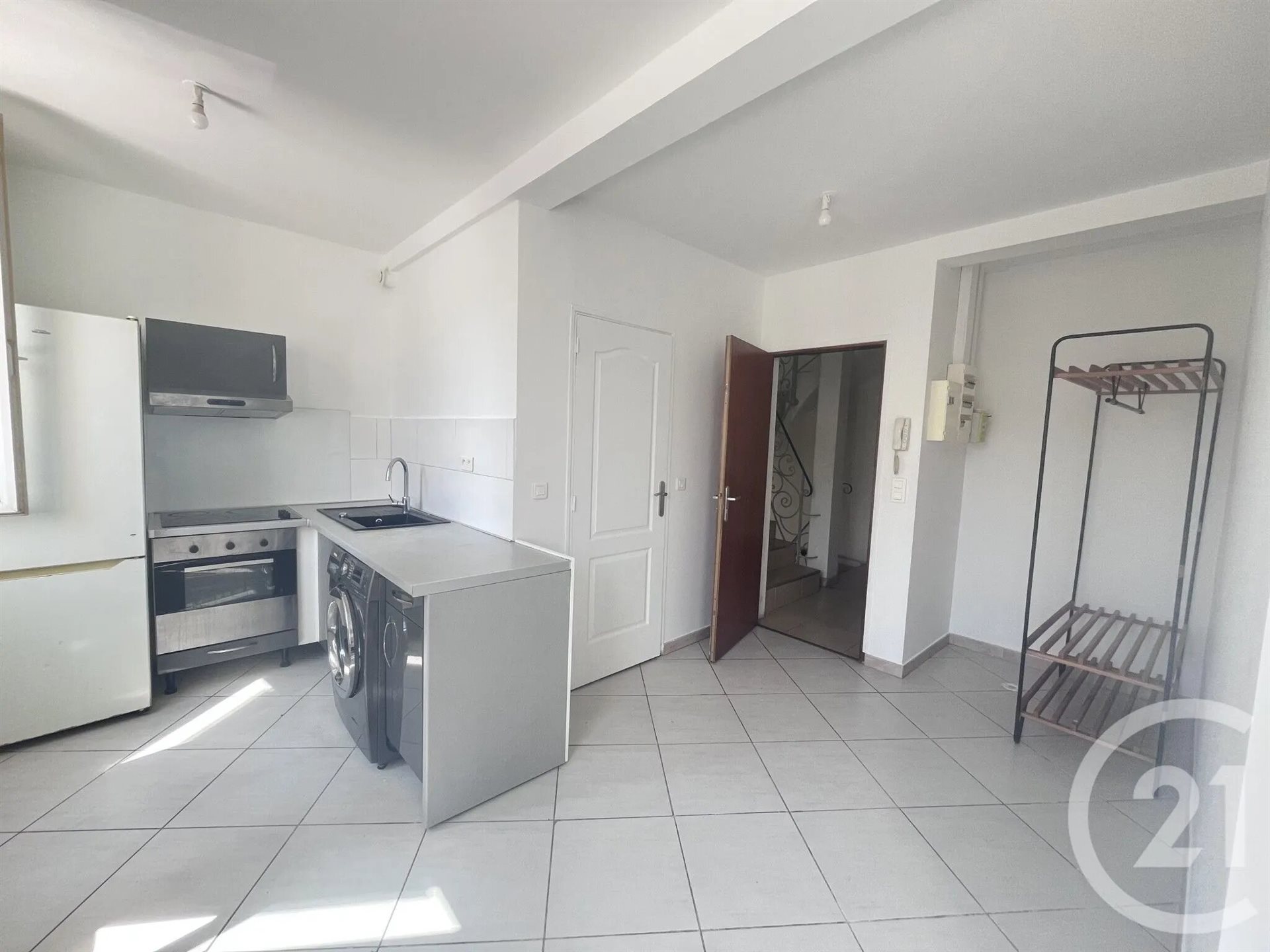 Appartement à louer, 28m², Marseille 15ème