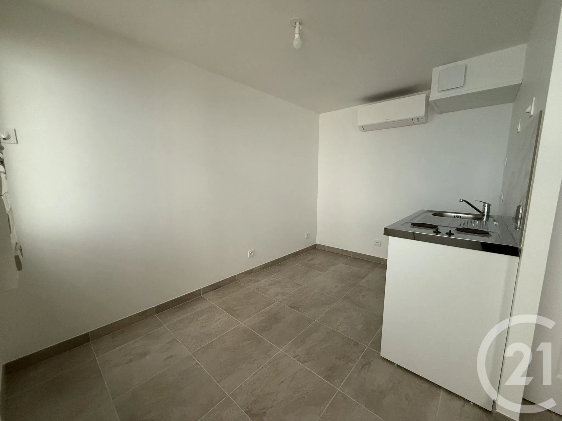 Appartement à louer, 15m², Boulogne-Billancourt