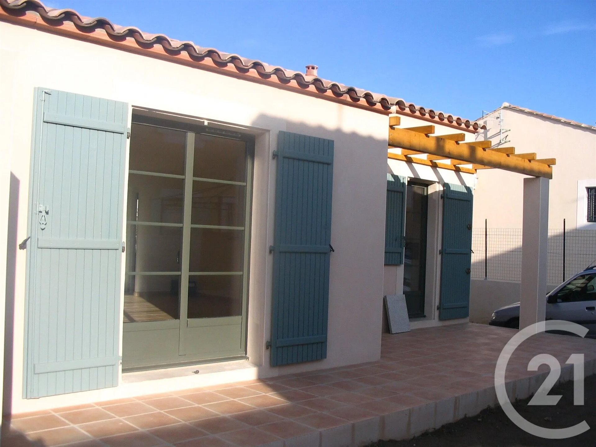 Maison à louer, 74m², Vinassan