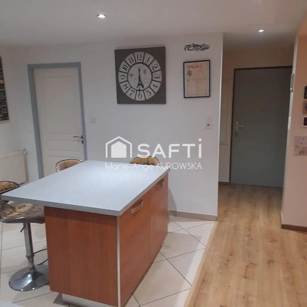 Appartement à vendre, 92m², Montois-la-Montagne