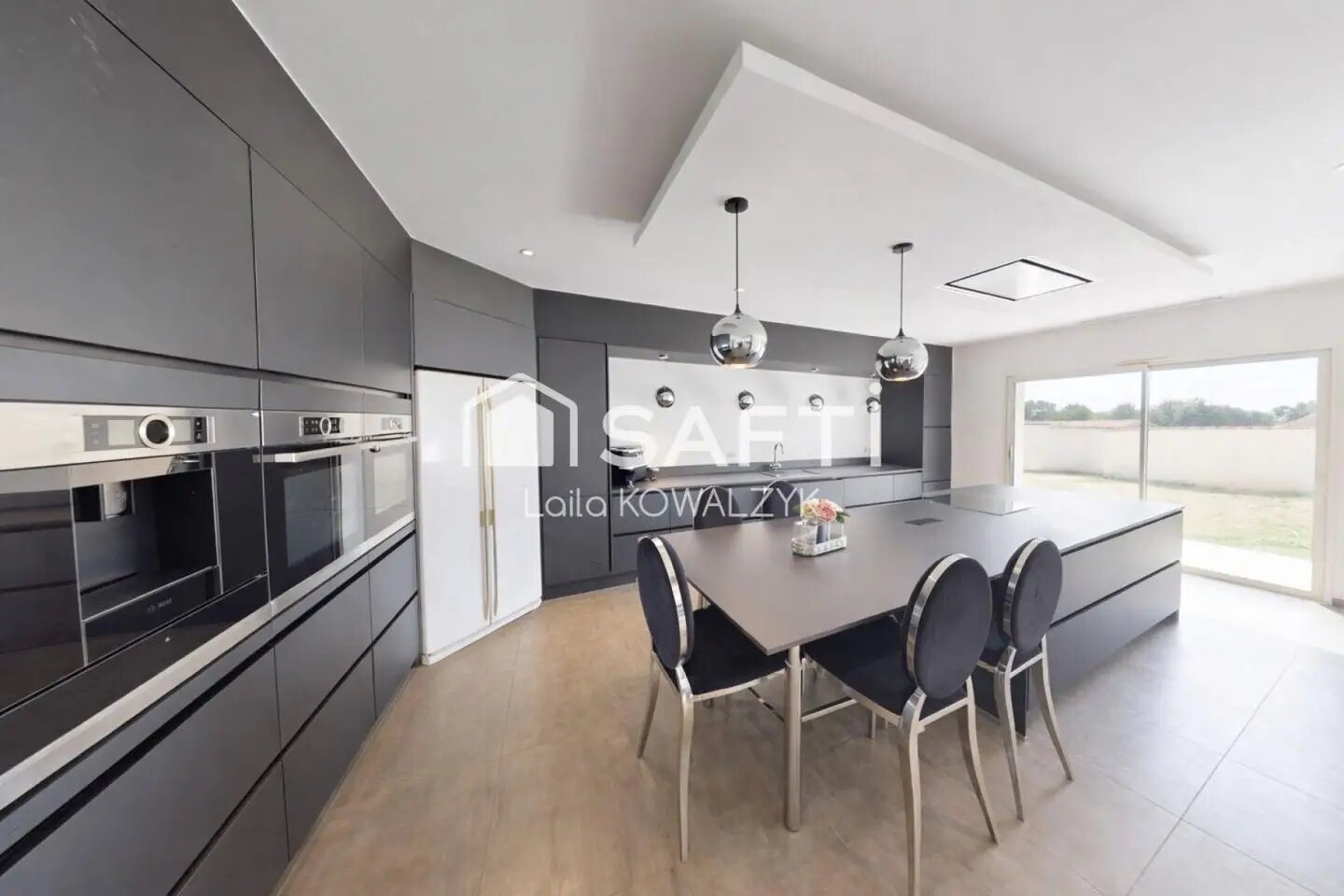 Maison à vendre, 321m², Colombier-Saugnieu