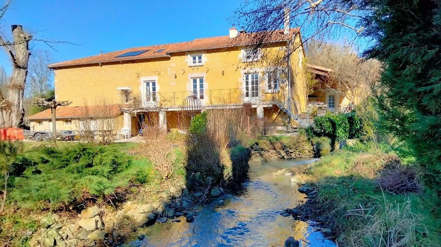 Maison à vendre, 153m², Champagne-Mouton