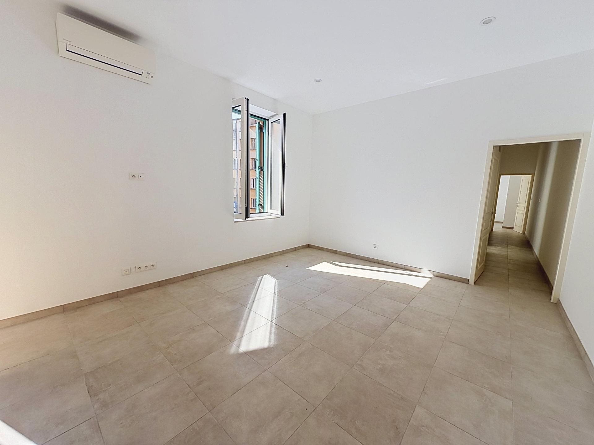 Appartement à vendre, 87m², Ajaccio