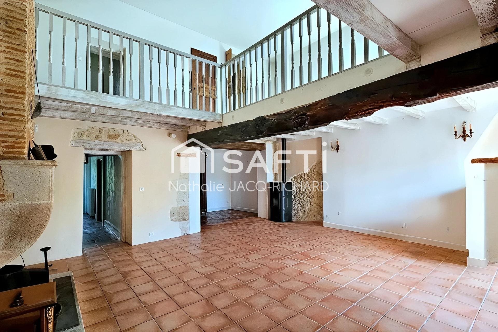 Maison à vendre, 194m², Eynesse