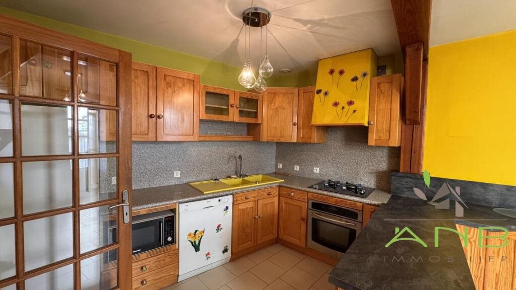 Maison à vendre, 180m², Exideuil-sur-Vienne