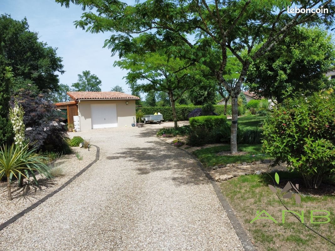 Maison à vendre, 191m², Busserolles