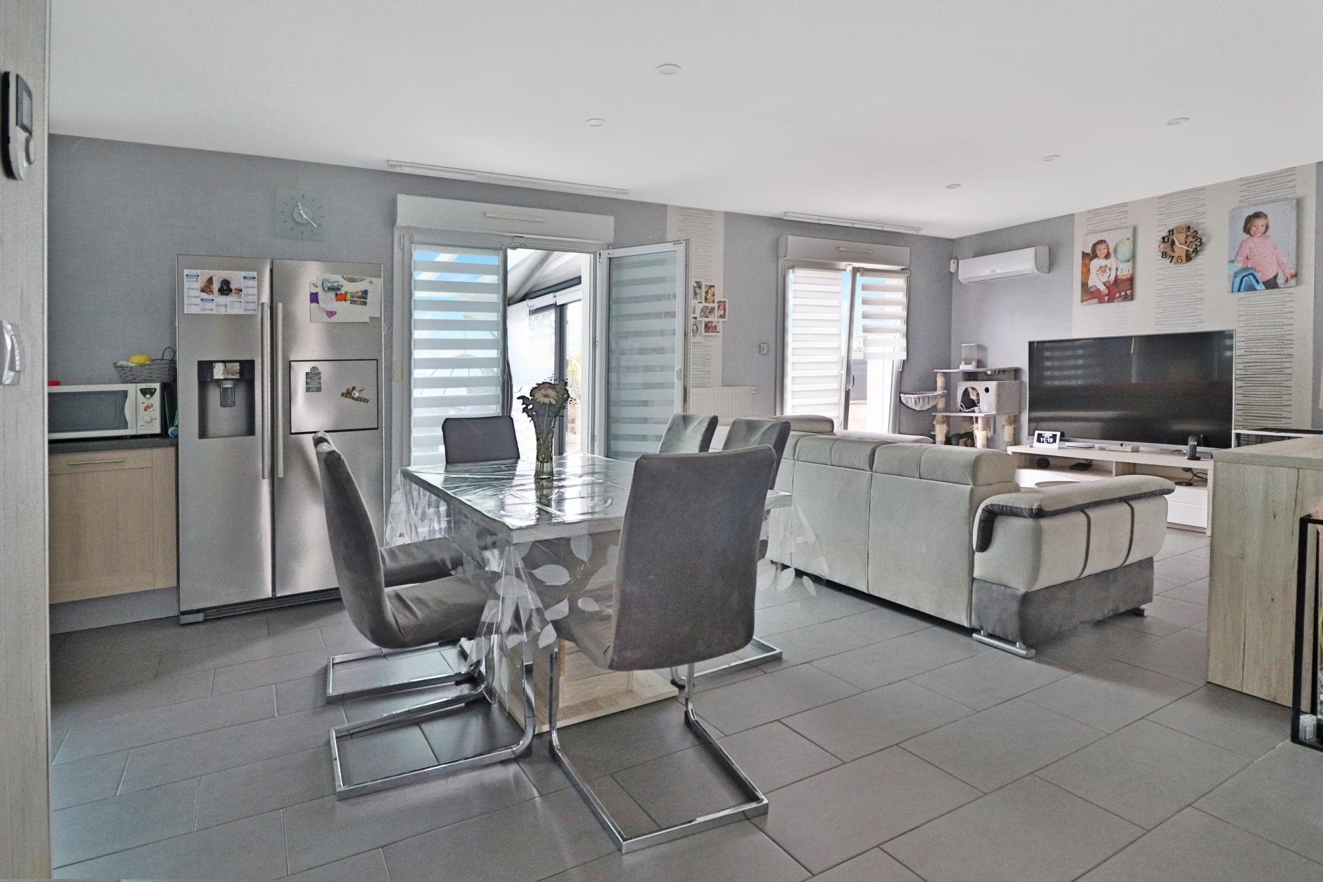 Maison à vendre, 103m², Trieux