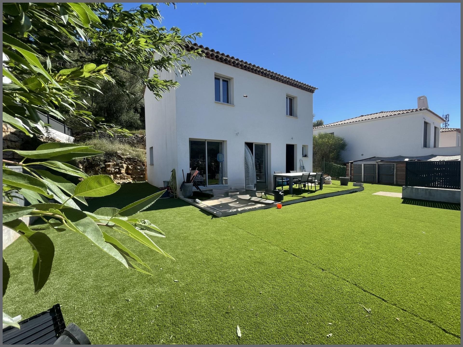 Maison à vendre, 90m², Le Revest-les-Eaux