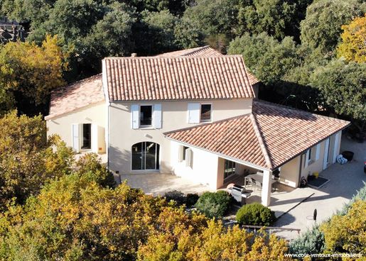 Maison 6 pièces 200 m² · à Mollans-sur-Ouvèze · 200 m² · 985 000 €
