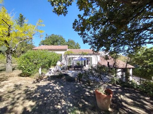 Maison 7 pièces 158 m² · à Carpentras · 158 m² · 450 000 €