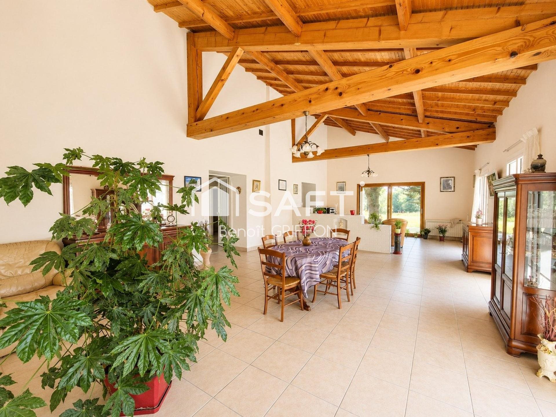 Maison à vendre, 192m², Saint-Martin-des-Tilleuls