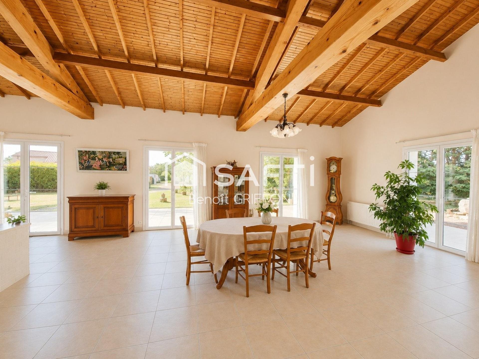 Maison à vendre, 192m², Saint-Martin-des-Tilleuls