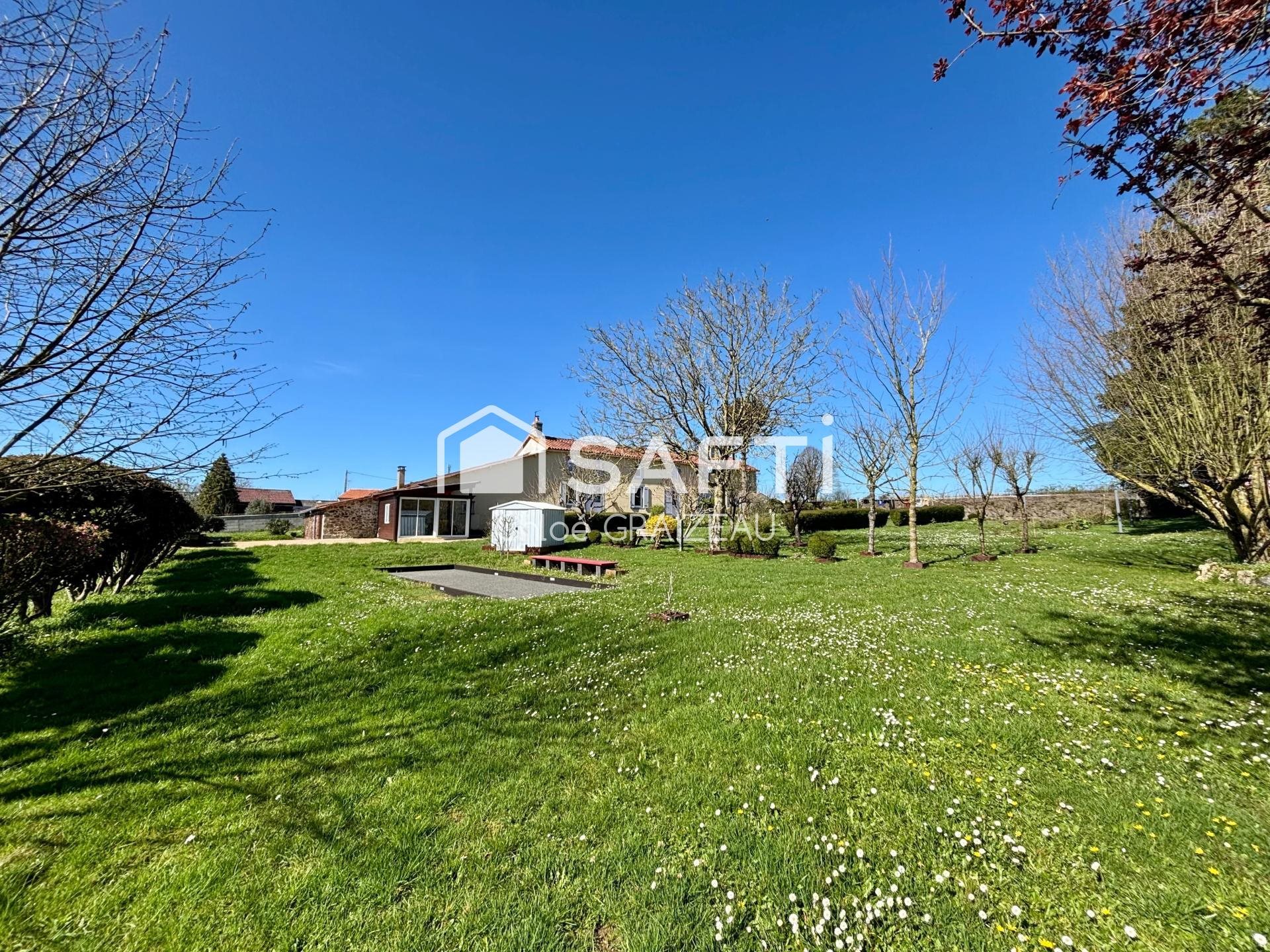 Maison à vendre, 217m², La Chapelle-Saint-Laurent