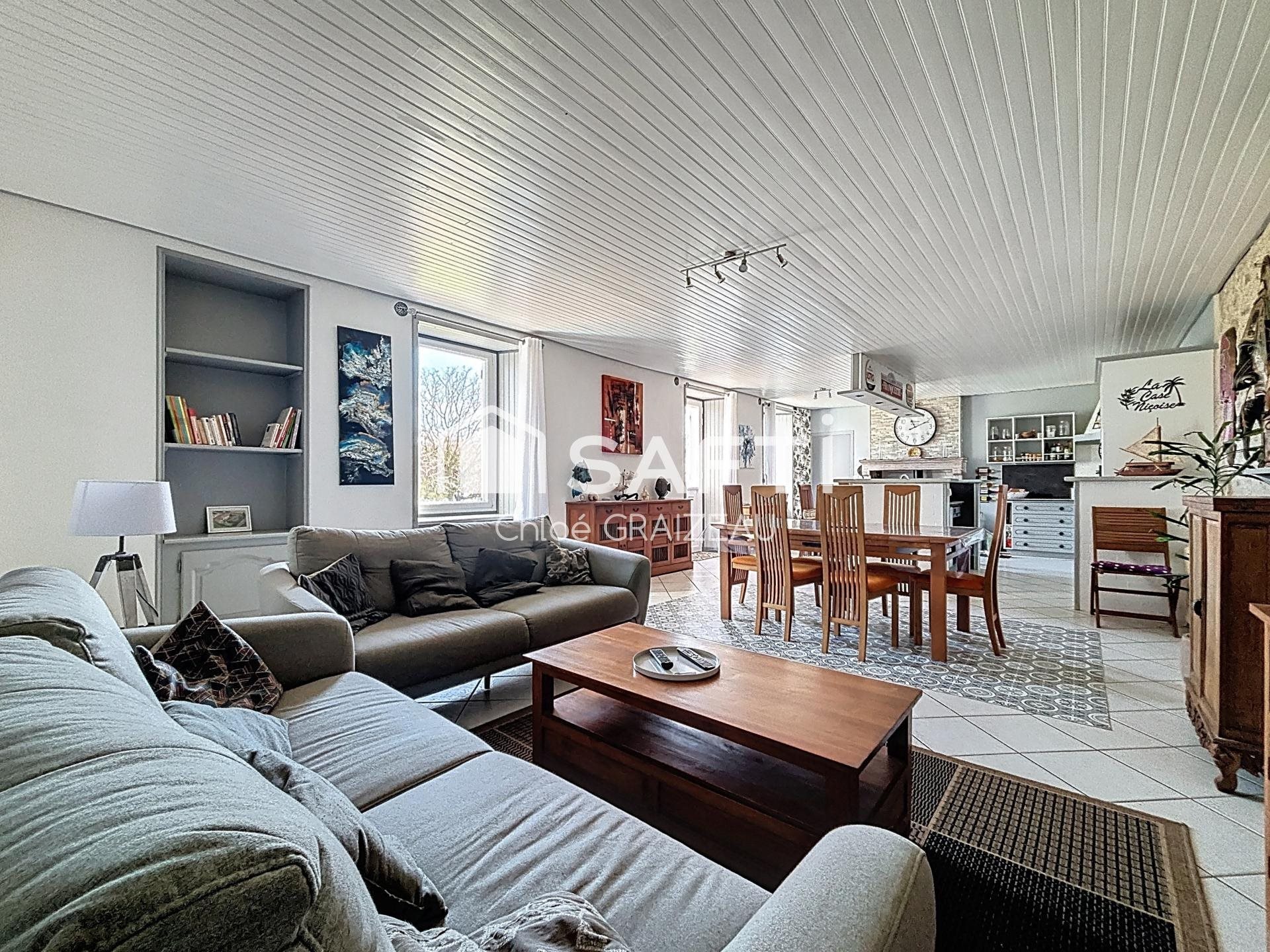 Maison à vendre, 217m², La Chapelle-Saint-Laurent