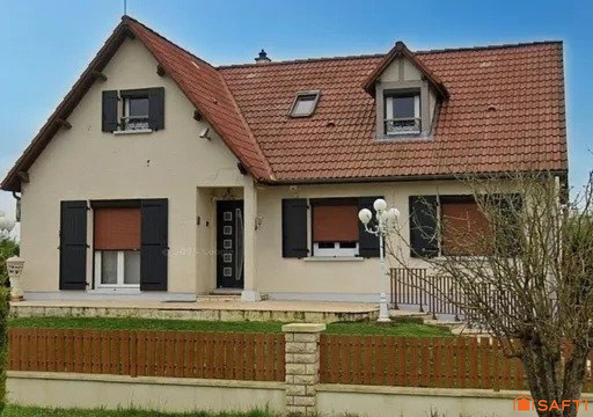 Maison à vendre, 175m², Saint-Doulchard