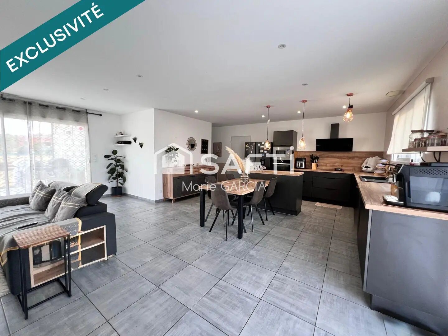 Maison à vendre, 130m², Bessens