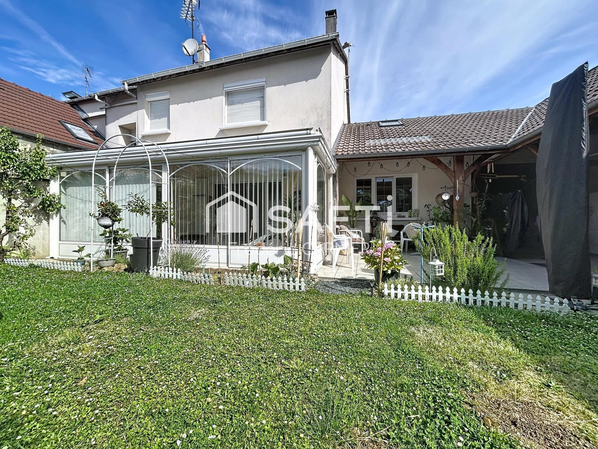 Maison à vendre, 148m², Chevry-Cossigny