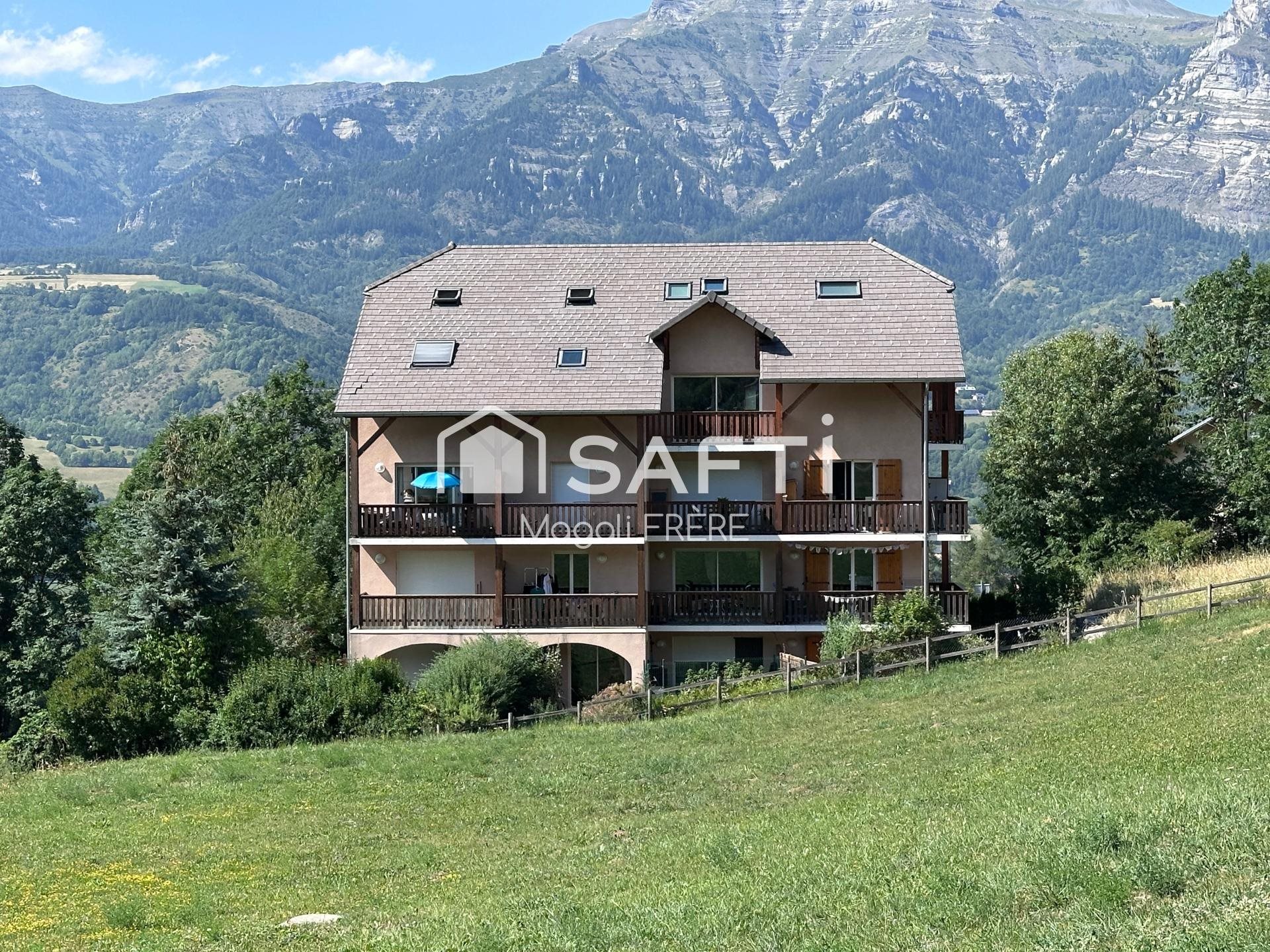 Appartement à vendre, 57m², Saint-Léger-les-Mélèzes