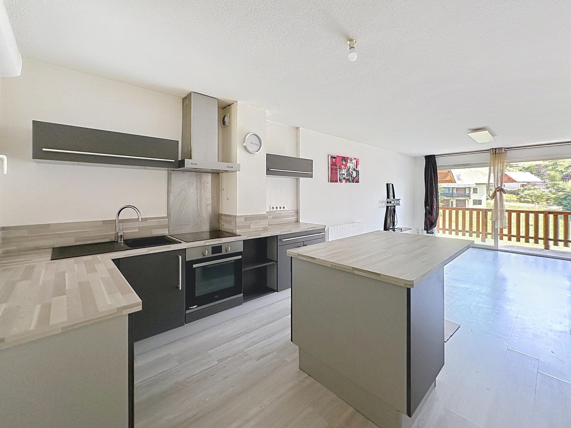 Appartement à vendre, 57m², Saint-Léger-les-Mélèzes