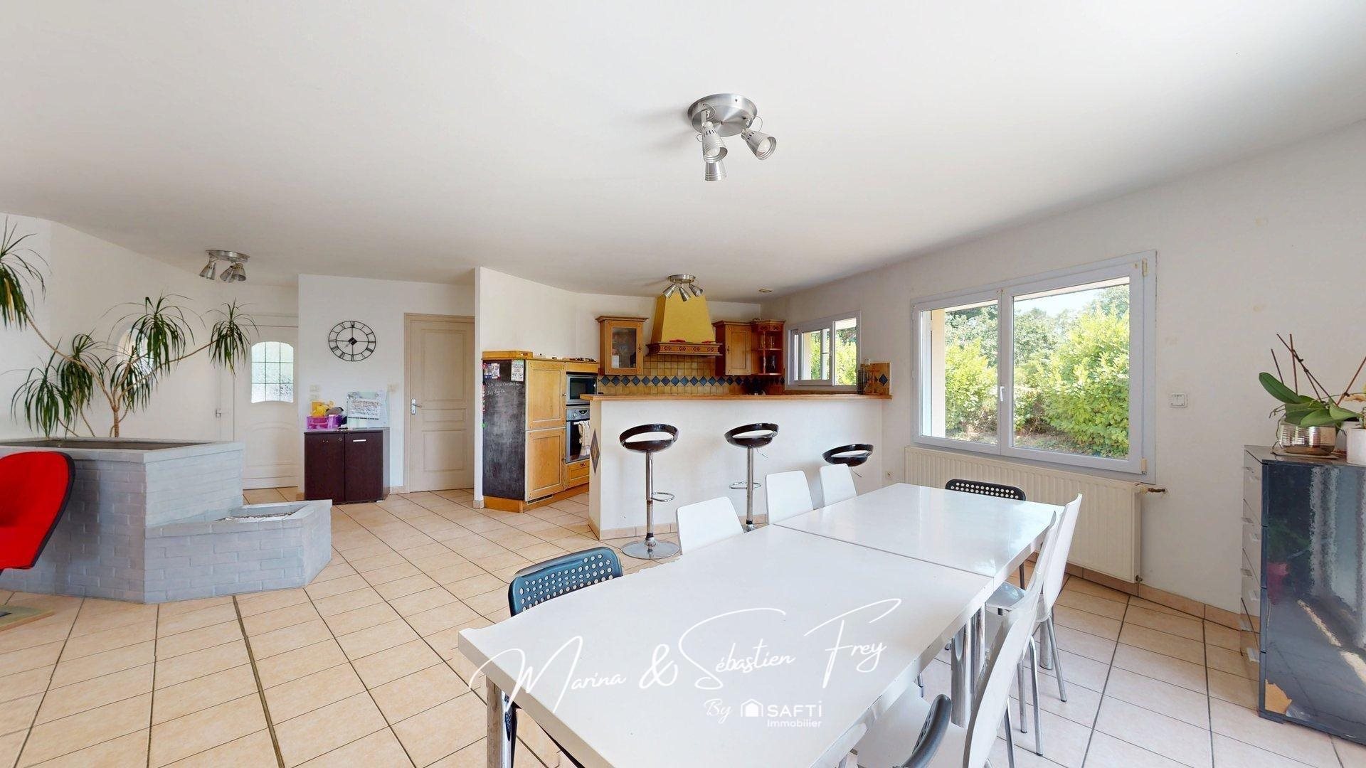 Maison à vendre, 138m², Plestin-les-Grèves