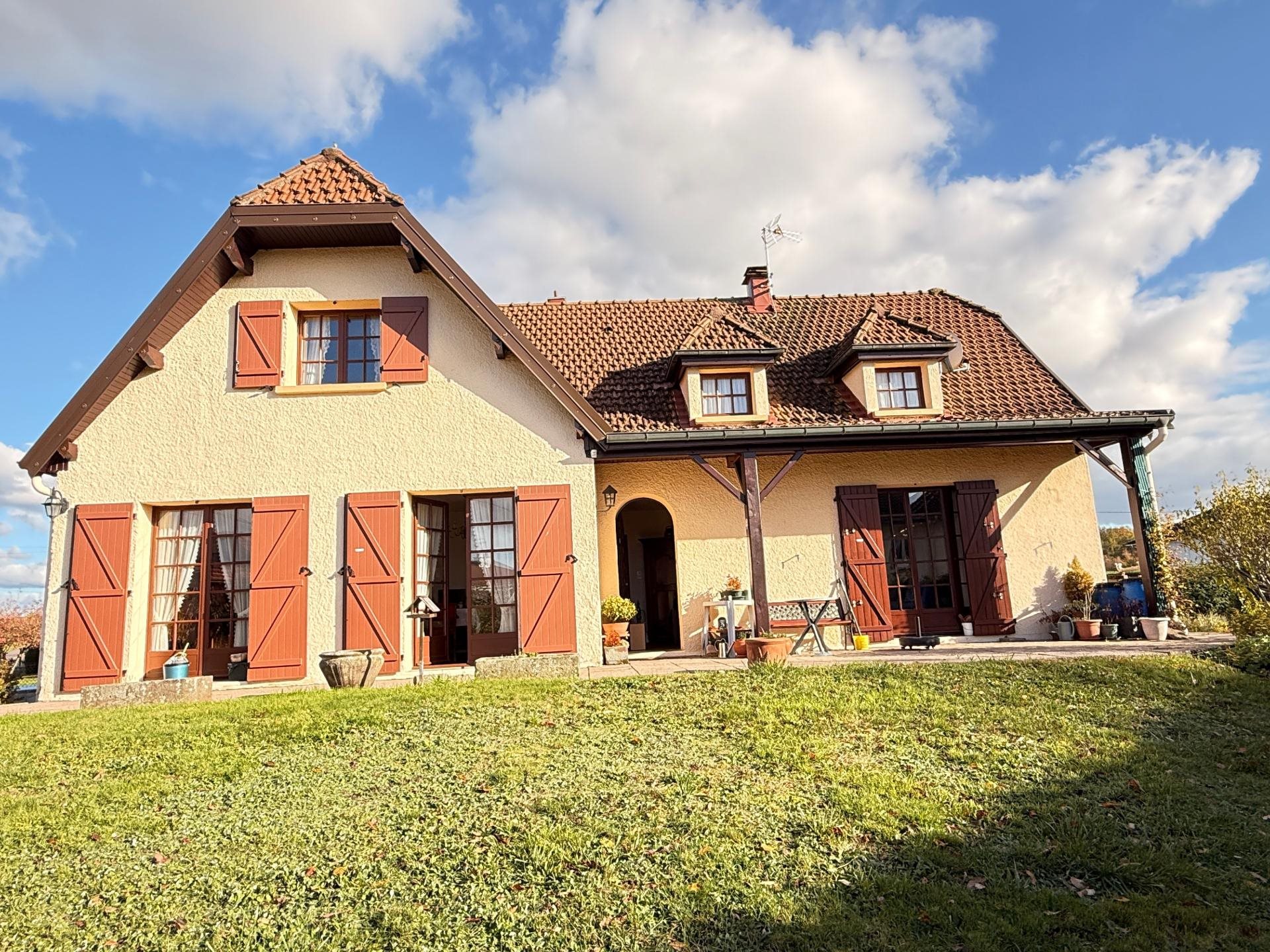 Maison à vendre, 150m², Luxeuil-les-Bains