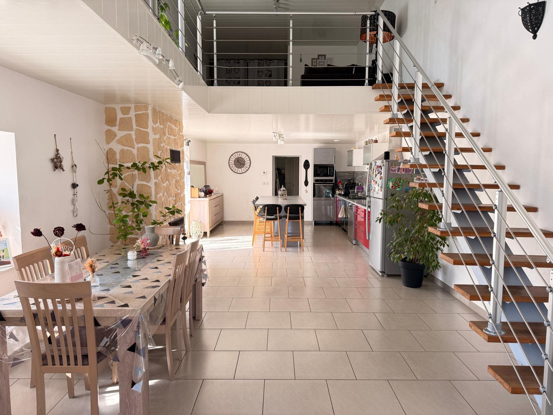 Maison à vendre, 182m², Rioz