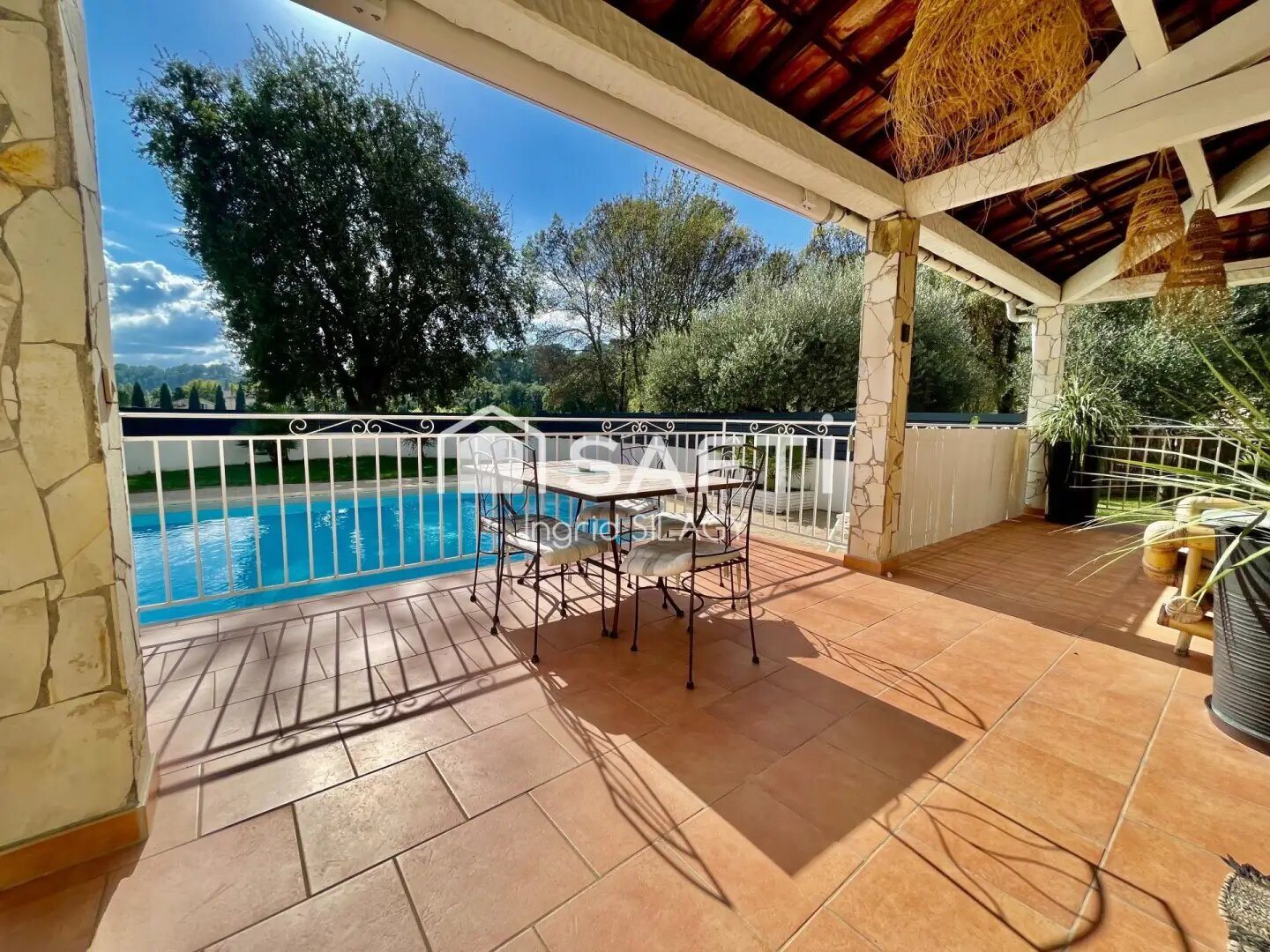 Maison à vendre, 200m², Trans-en-Provence