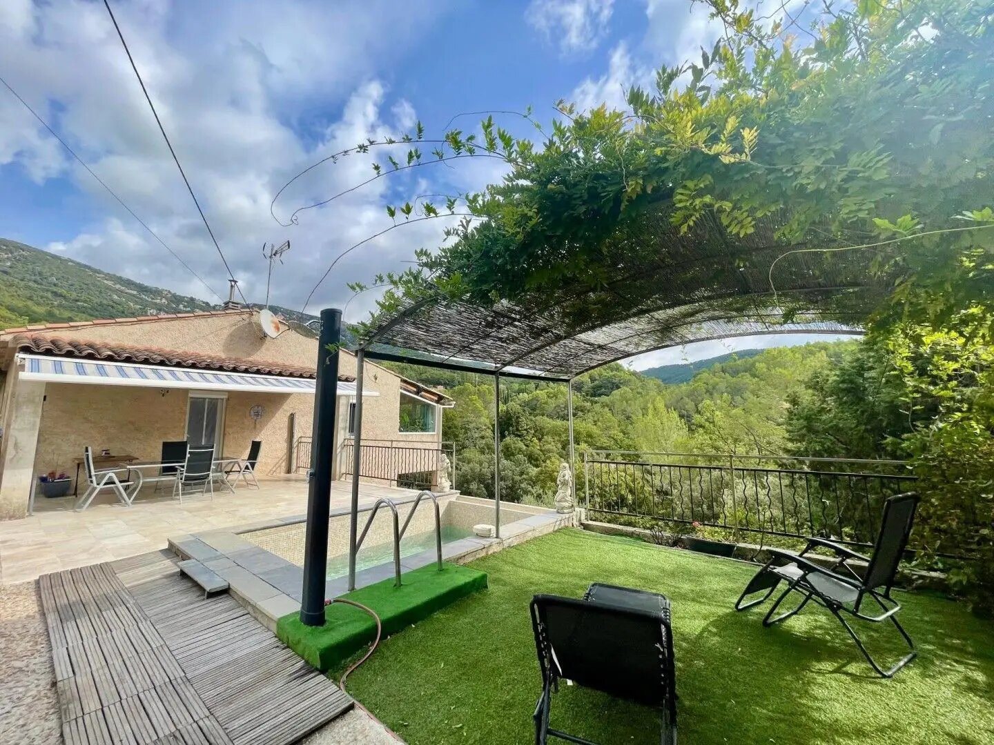 Maison à vendre, 197m², Bargemon