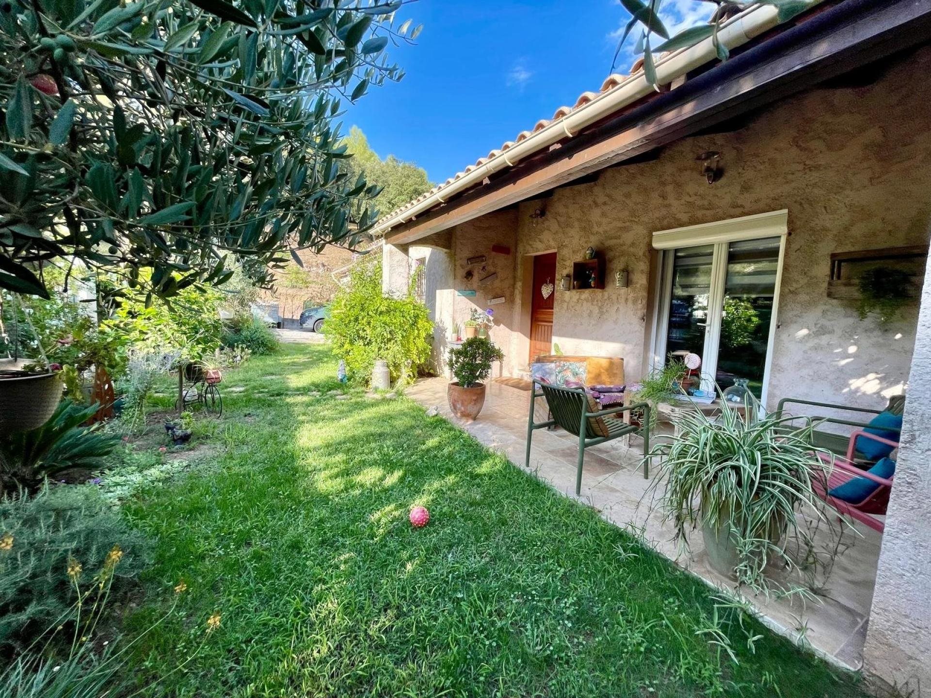 Maison à vendre, 90m², Taradeau